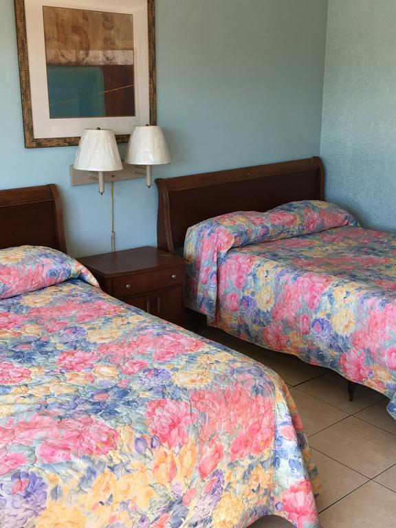 شاطئ ميرتل Calypso Motor Inn المظهر الخارجي الصورة