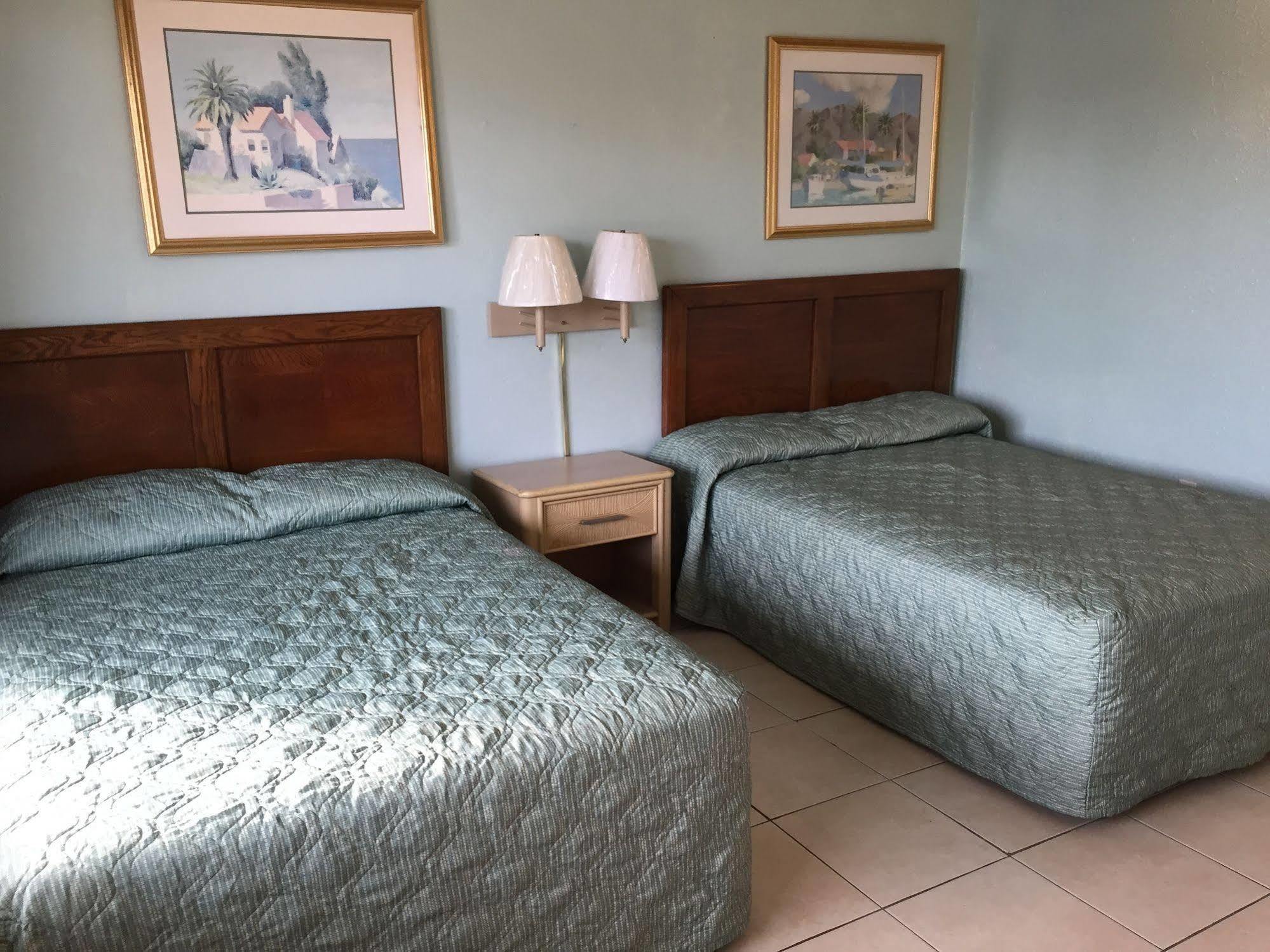 شاطئ ميرتل Calypso Motor Inn المظهر الخارجي الصورة